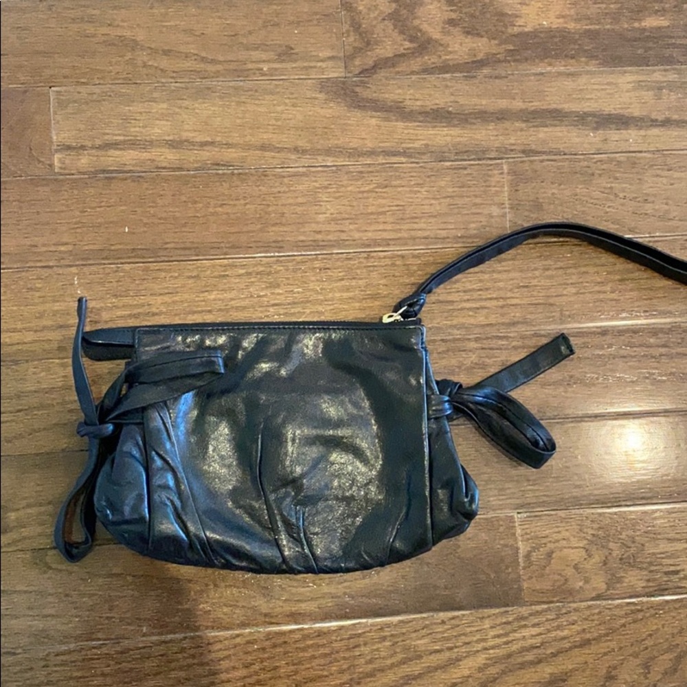 Gucci Hysteria Wristlet Black Leather Clutch - Picture 5 of 8